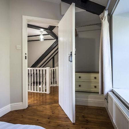 Barn Conversion - Hot Tub - Penally - Tenby ภายนอก รูปภาพ