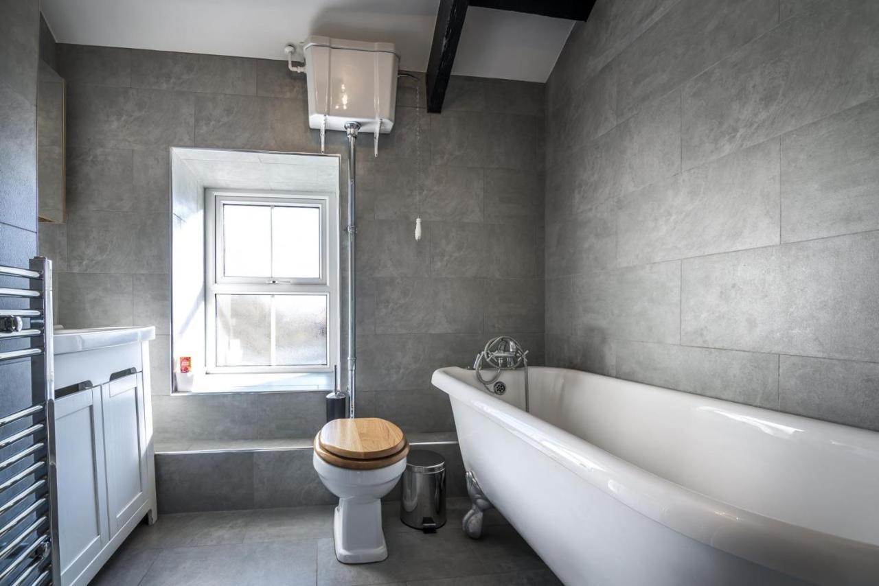 Barn Conversion - Hot Tub - Penally - Tenby ภายนอก รูปภาพ