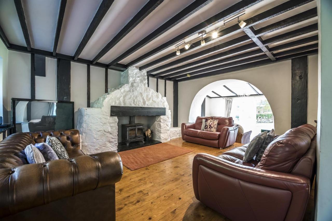 Barn Conversion - Hot Tub - Penally - Tenby ภายนอก รูปภาพ